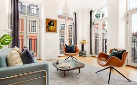 Sanders Leaves - Pleasant Four-Bedroom Apartment In Downtown Copenhagen