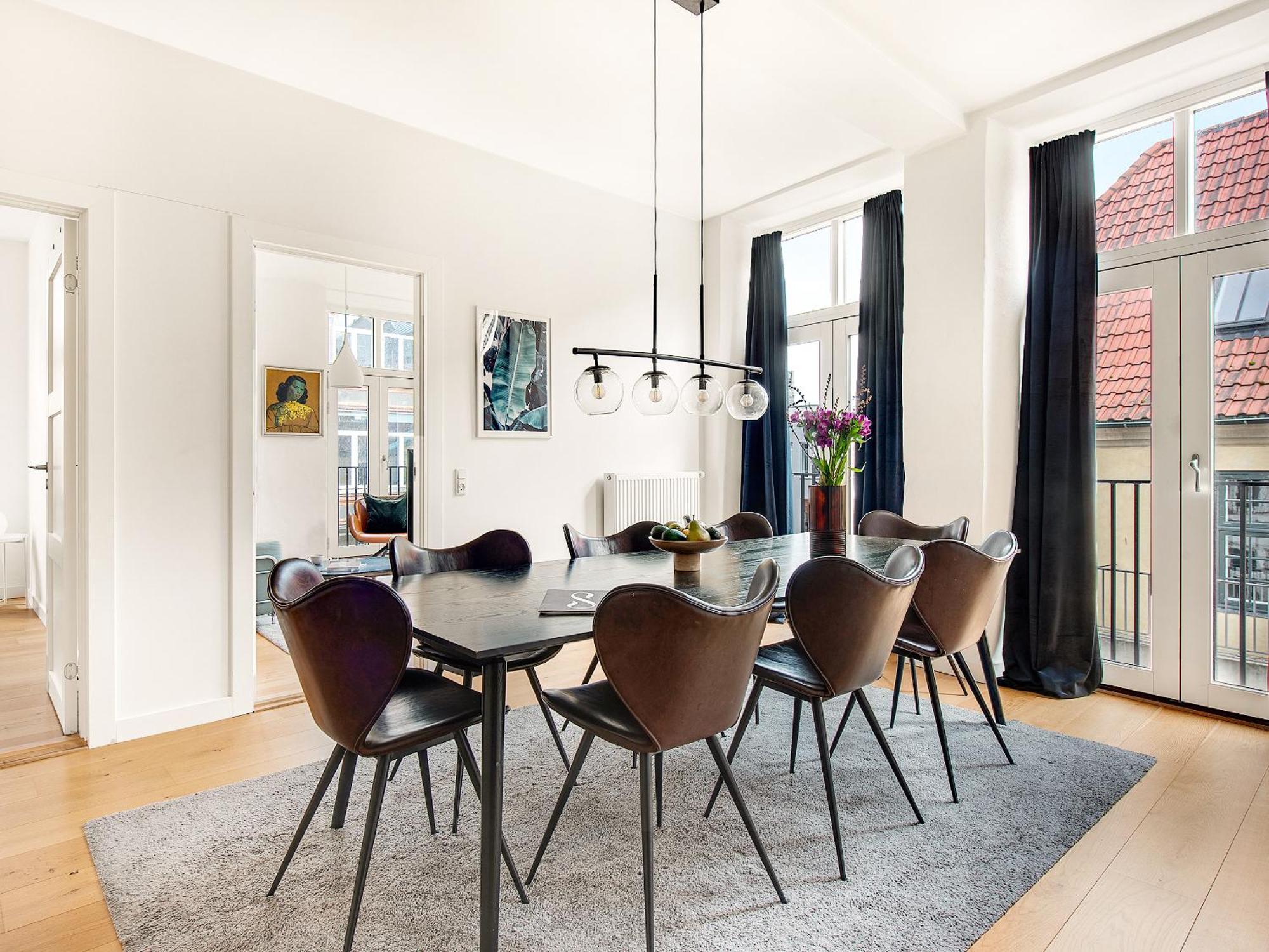 Sanders Leaves - Pleasant Four-Bedroom Apartment In Downtown Köpenhamn Exteriör bild